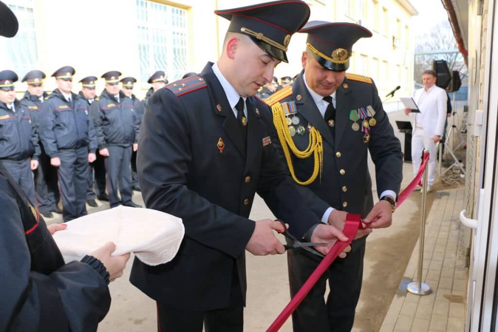 Обновленный тир торжественно открыли в Слуцком РОВД